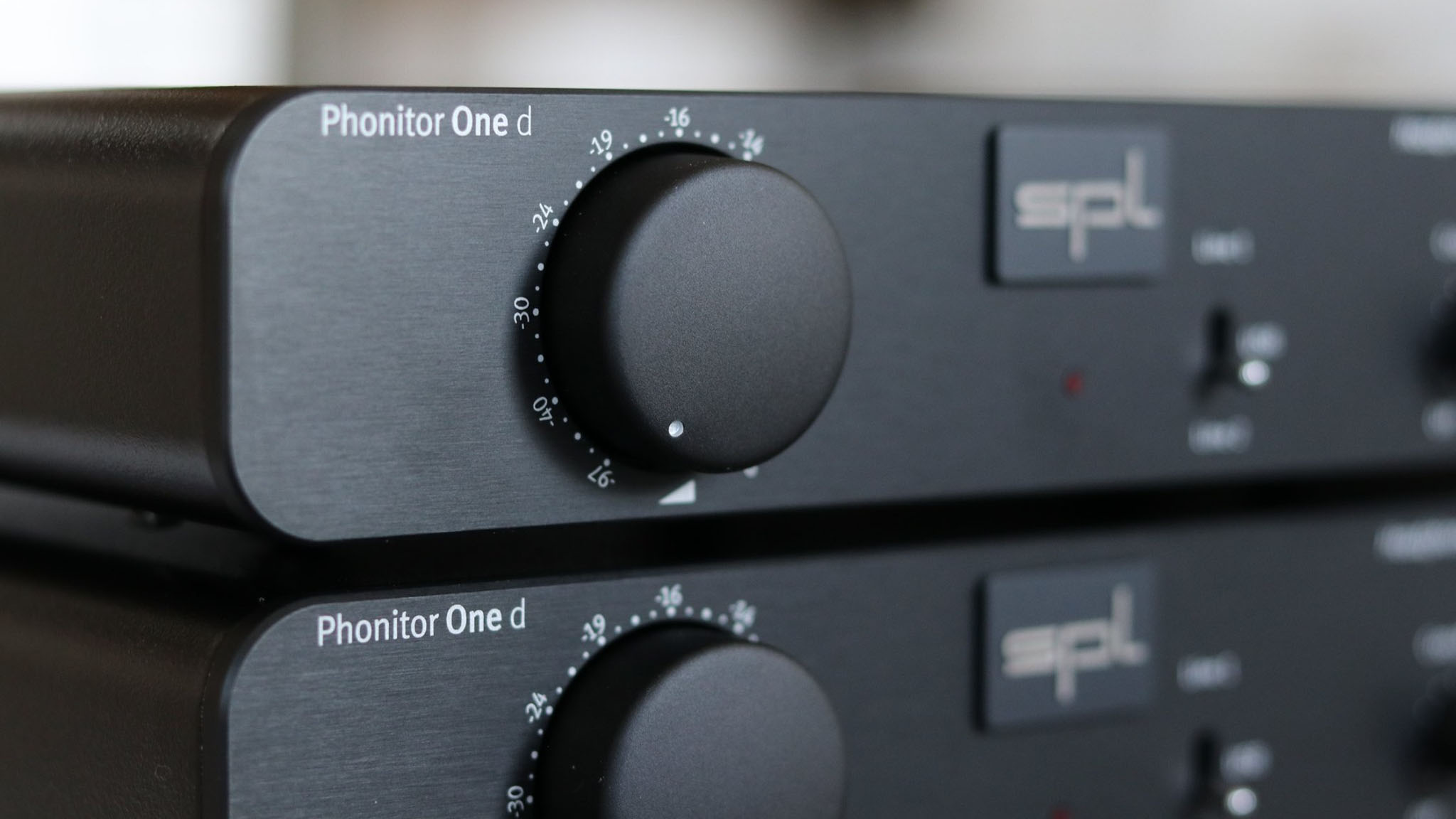 SPL Phonitor One d -The Audiophile Headphone Amplifier with DA-converter -  Age of Audio